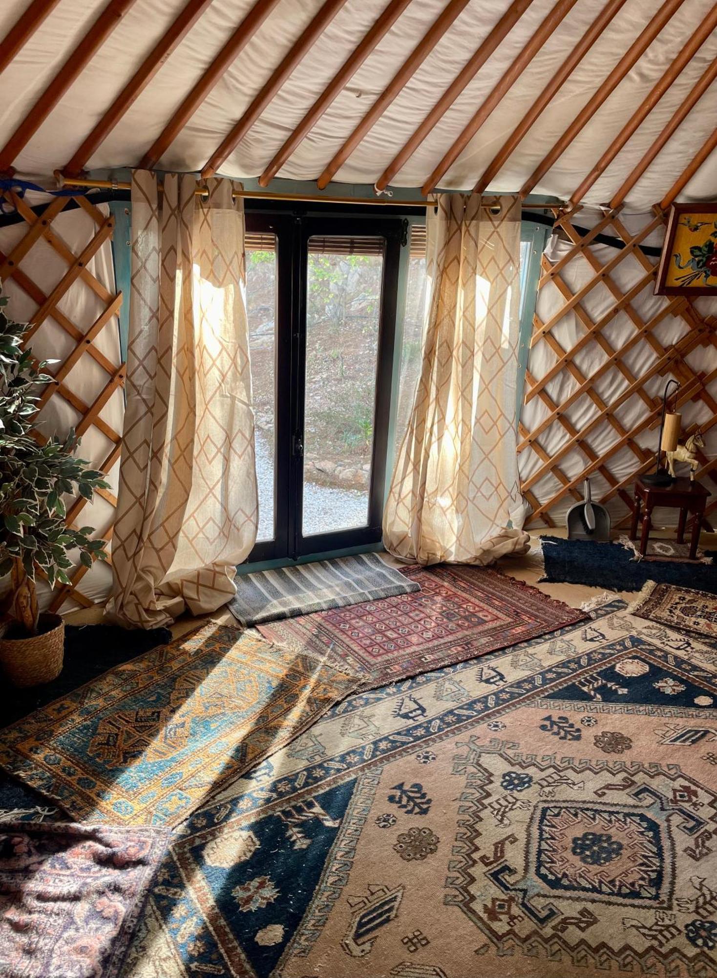 Luxury tent Yurt In Met Zwembad La Nucia
